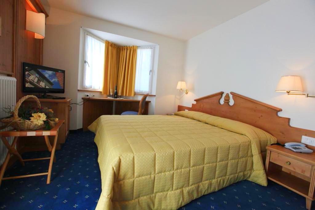 Hotel Fanes Suite & Spa Моэна Экстерьер фото