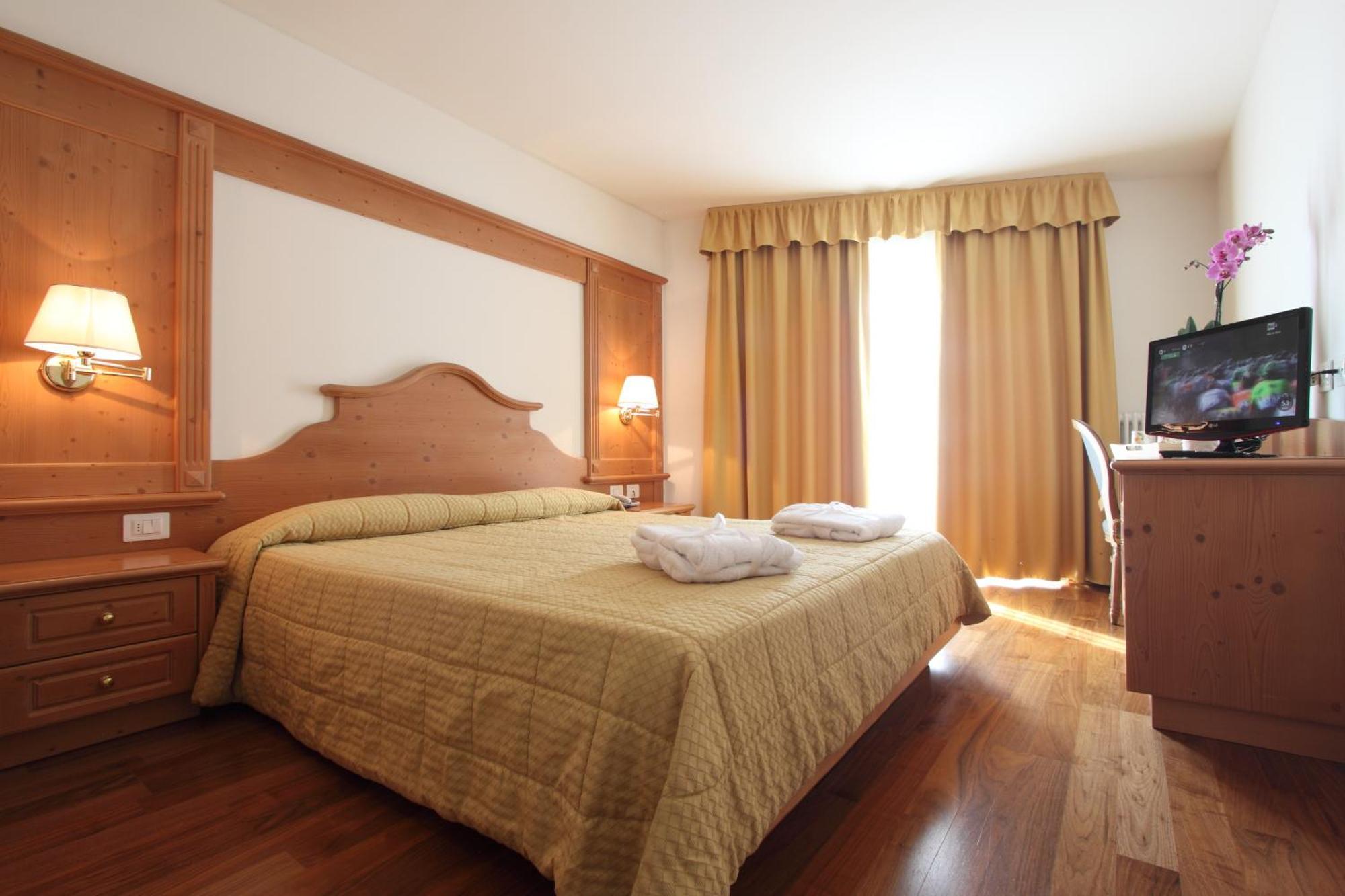 Hotel Fanes Suite & Spa Моэна Экстерьер фото