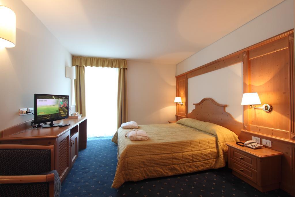 Hotel Fanes Suite & Spa Моэна Экстерьер фото
