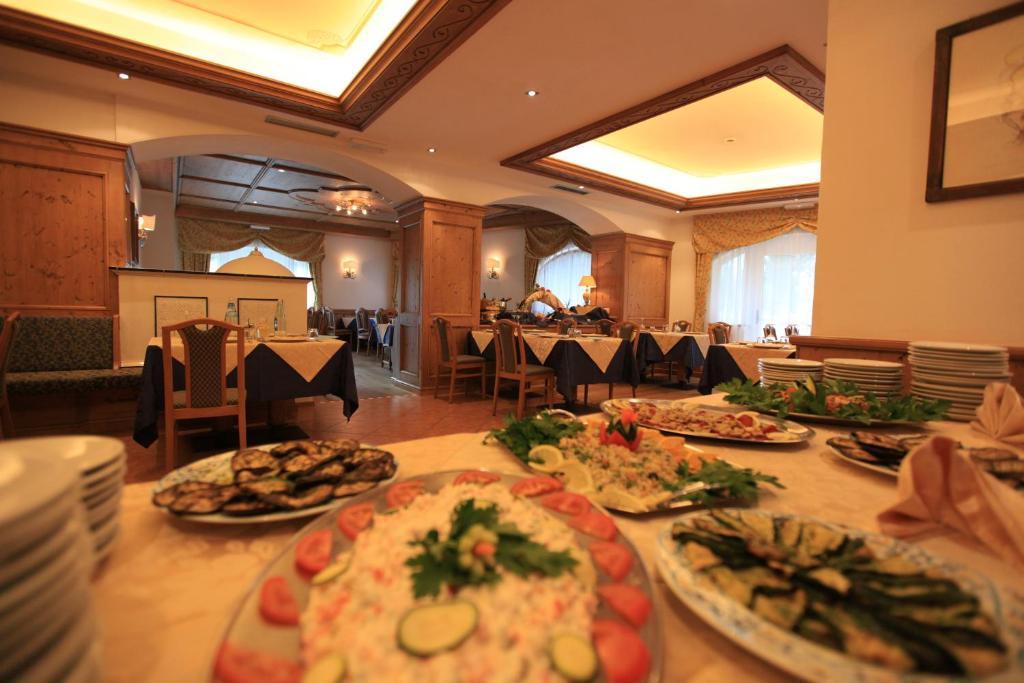 Hotel Fanes Suite & Spa Моэна Экстерьер фото