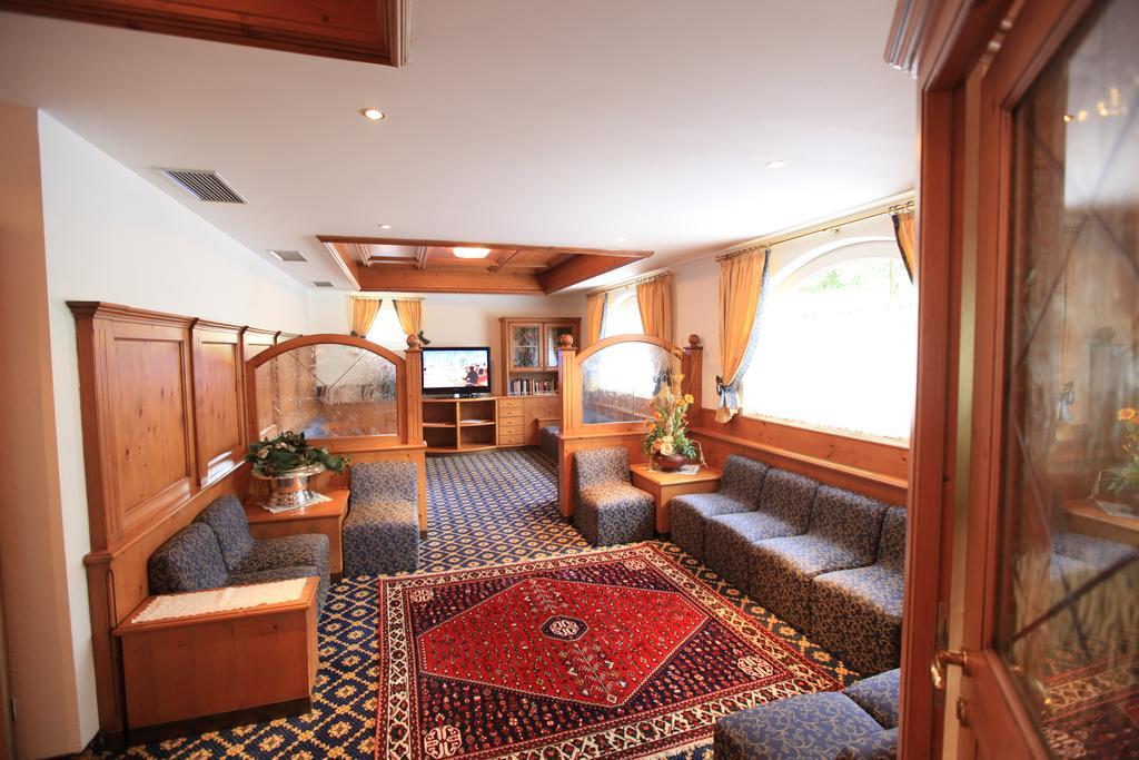 Hotel Fanes Suite & Spa Моэна Экстерьер фото